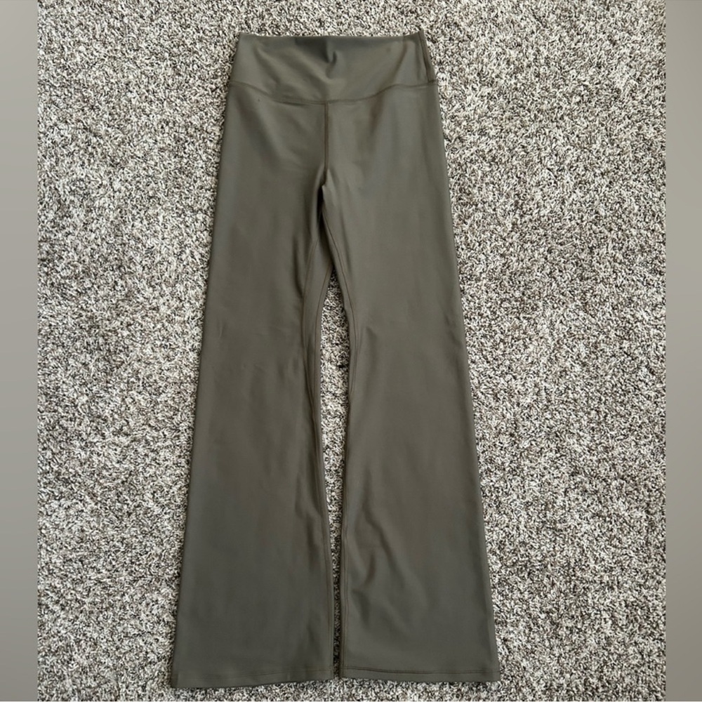 Flare Leggings and Defined Zip Up Set - Picture 2 of 10